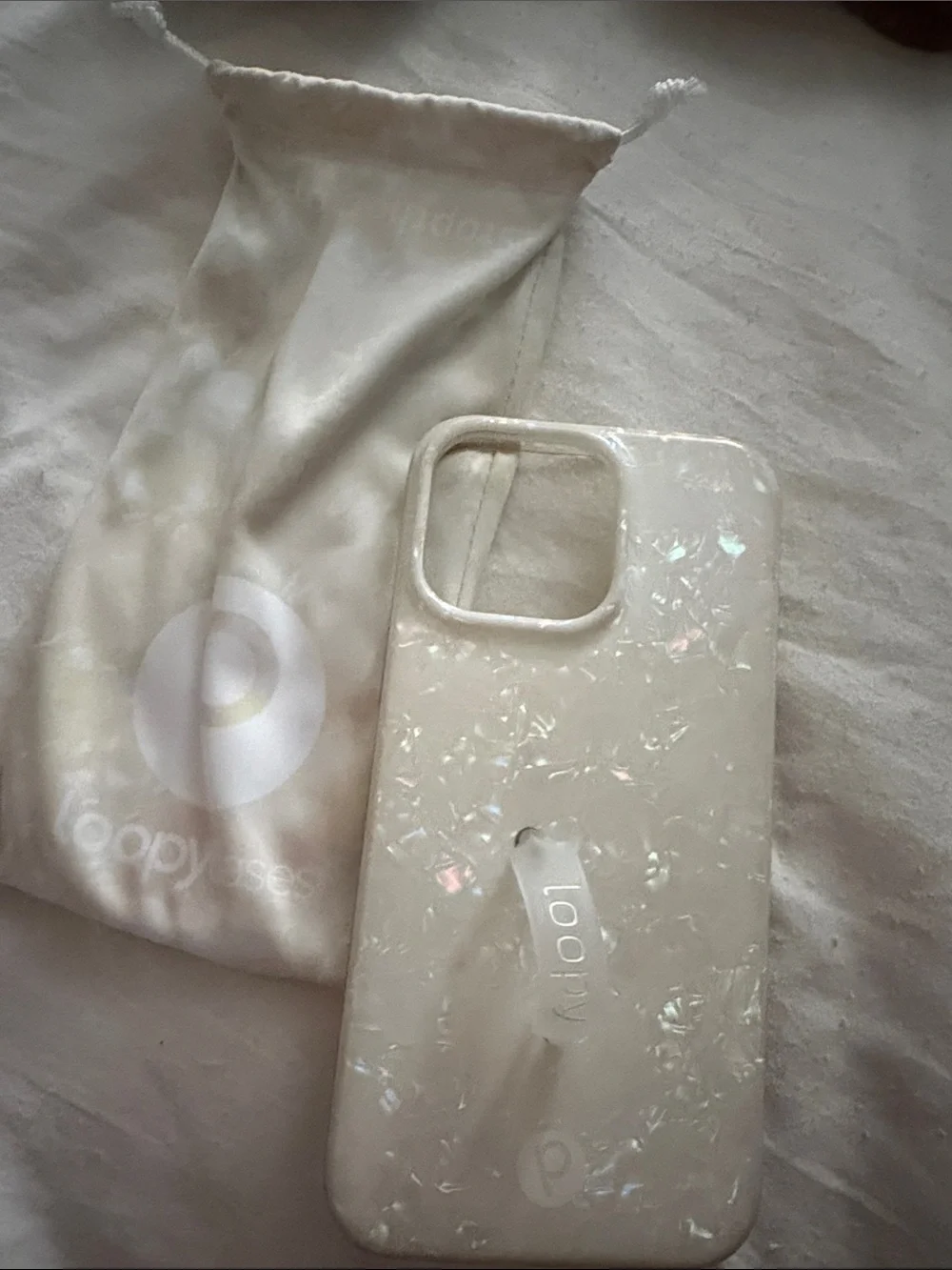 Loopy Case Iridescent Pearl White Phone Case with Loop